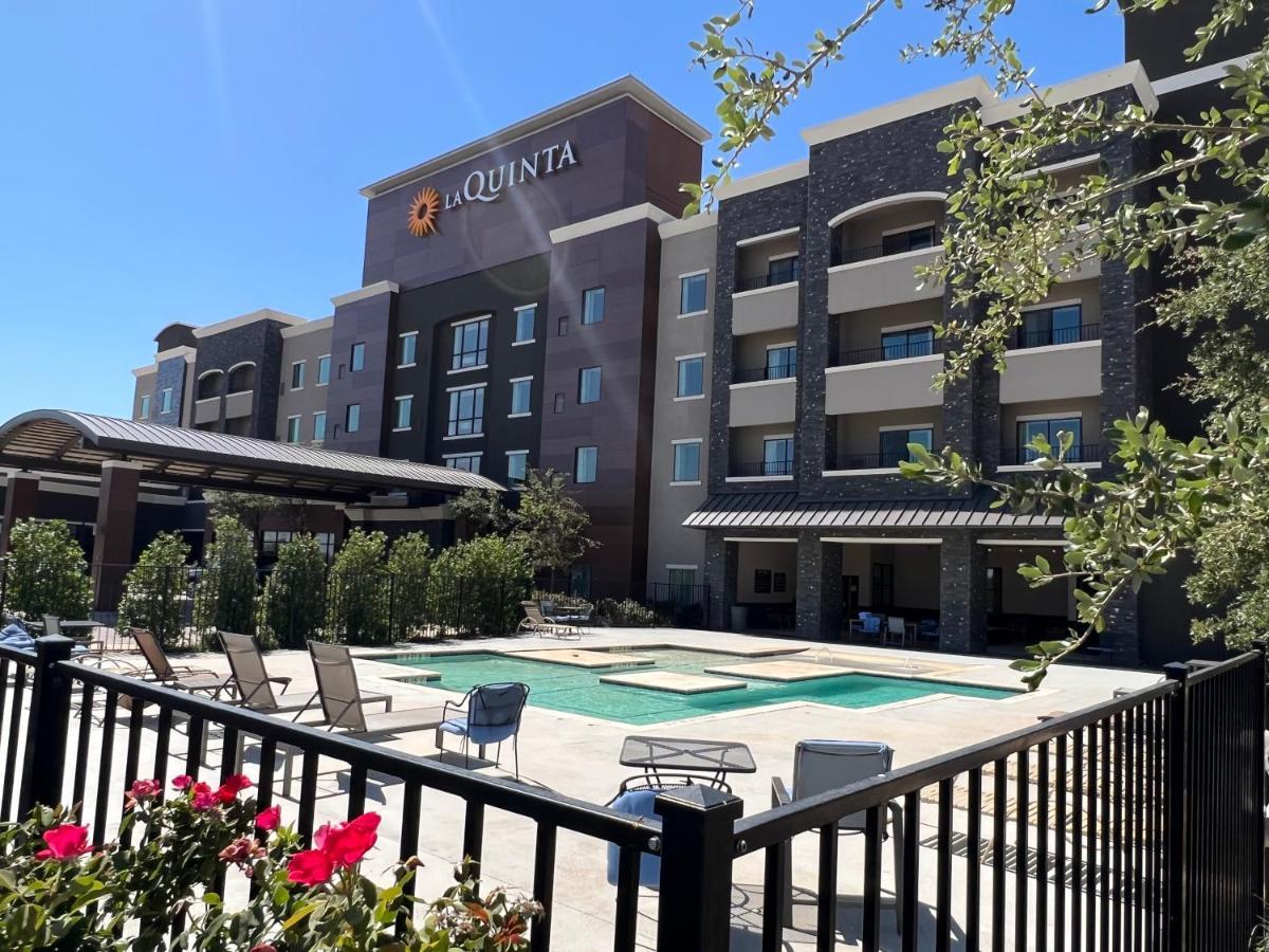 La Quinta Inn & Suites By Wyndham Lubbock Southwest Zewnętrze zdjęcie