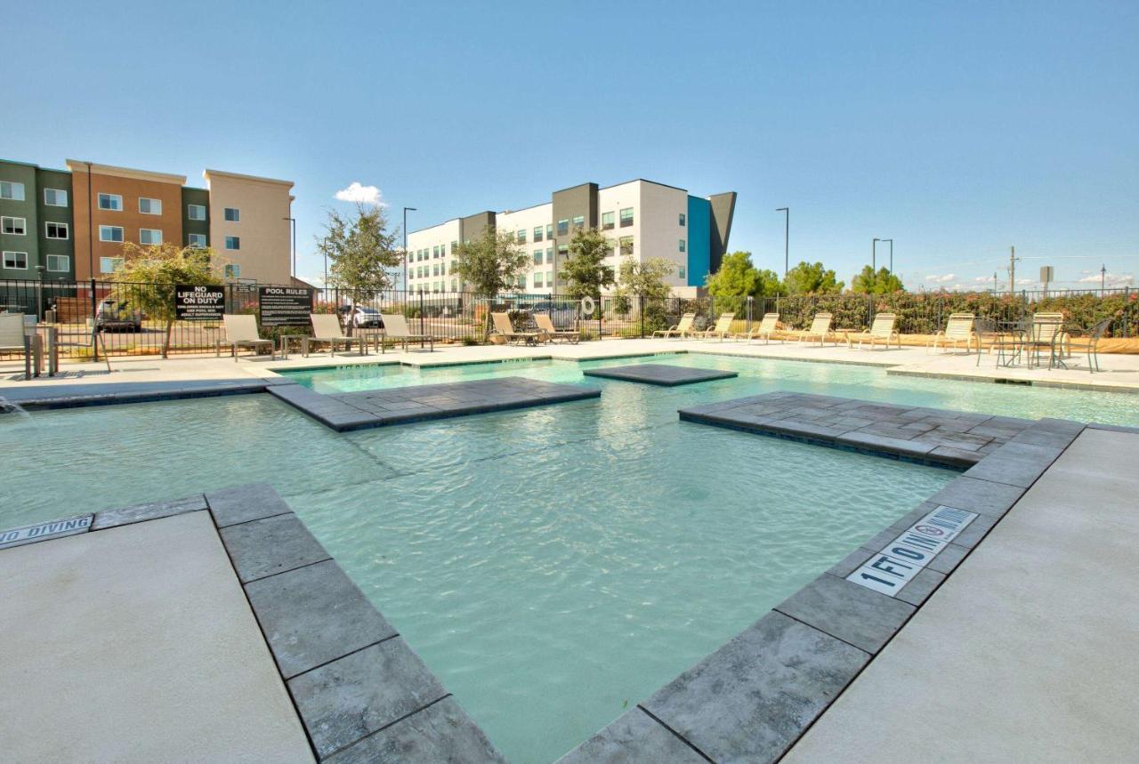 La Quinta Inn & Suites By Wyndham Lubbock Southwest Zewnętrze zdjęcie