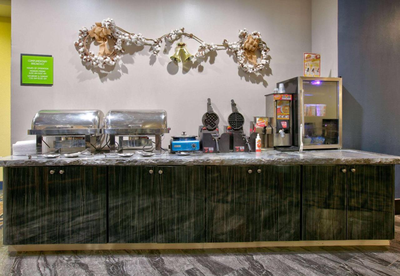 La Quinta Inn & Suites By Wyndham Lubbock Southwest Zewnętrze zdjęcie