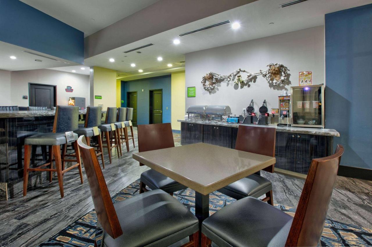 La Quinta Inn & Suites By Wyndham Lubbock Southwest Zewnętrze zdjęcie